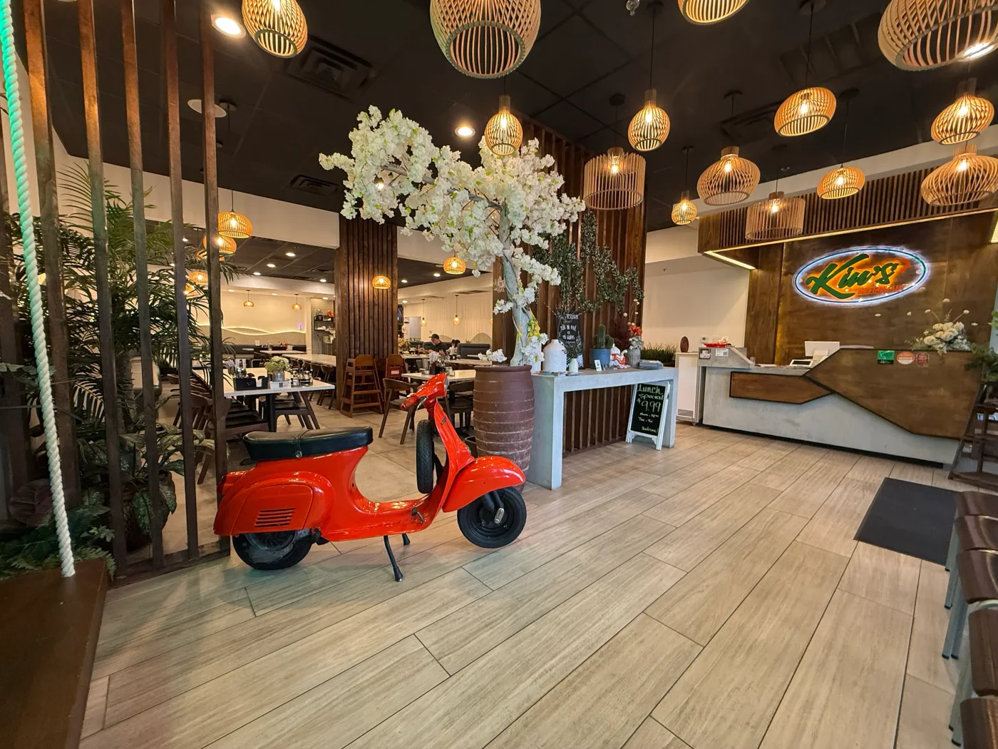 Kin's Restaurant business photo