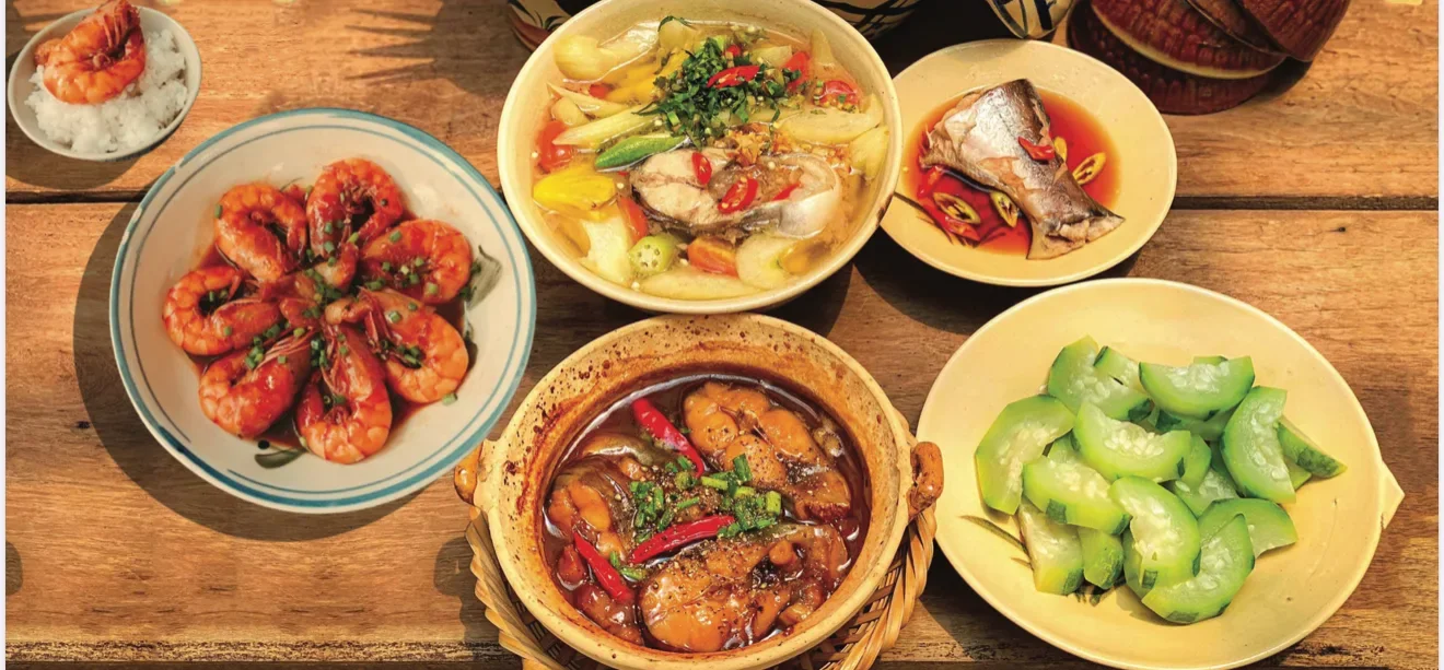 Kin's Restaurant, business photo 3